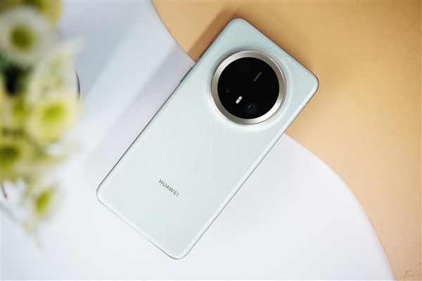 新增屏幕共享功能！华为Mate 70系列推送HarmonyOS NEXT 500150(图1)