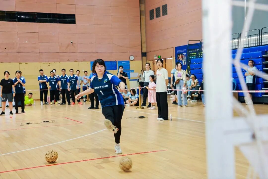展示良好风采激发干事热情——南宁市直机关“民族团结杯”健身运动会火热举行(图2)