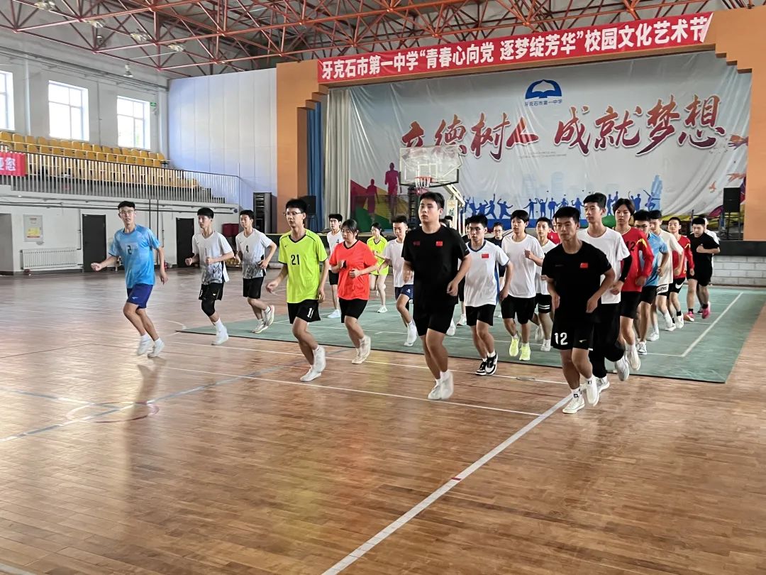 牢记嘱托感恩奋进奋力谱写中国式现代化建设河北篇章｜从冬奥小城到四季运动休闲胜地(图1)
