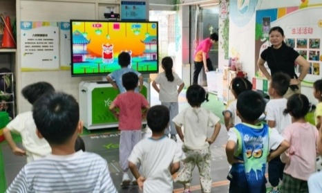 AI智慧体育一体机走进幼儿园解锁趣味体育课堂！(图2)