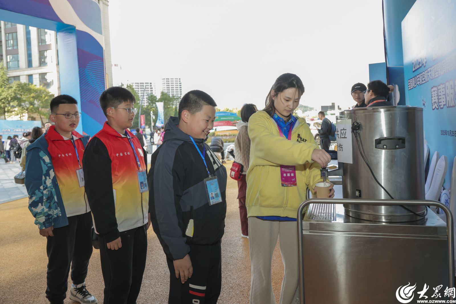 2025年“飞向北京·飞向太空”全国青少年航空航天模型教育竞赛活动（无人机项目）总决赛在青岛西海岸新区启幕(图5)