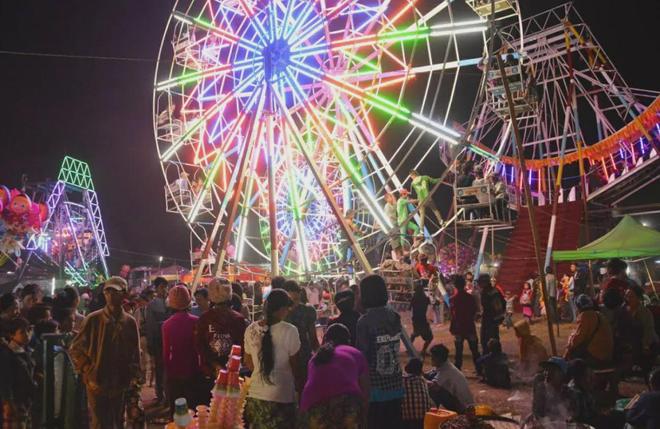 摊位费300万起中标价216亿！缅甸东吁第78届独立日庆典商业火爆(图6)