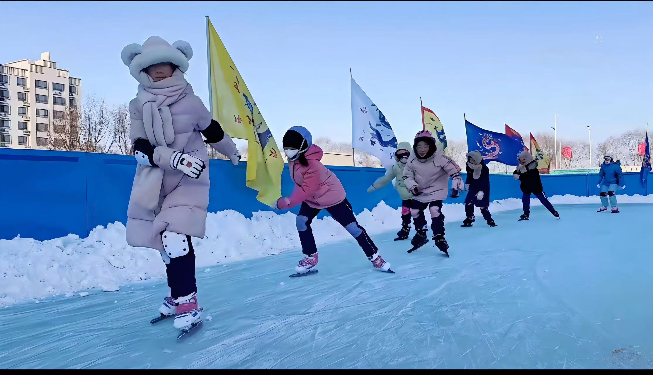 宁江区伯都讷小学：冰雪运动蓬勃开展 校园“冷资源”变身育人“热课堂”(图1)